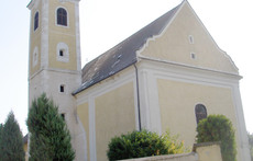 St. Anna Pfarrkirche - Bozsok